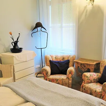 Old Town Gate Apartment